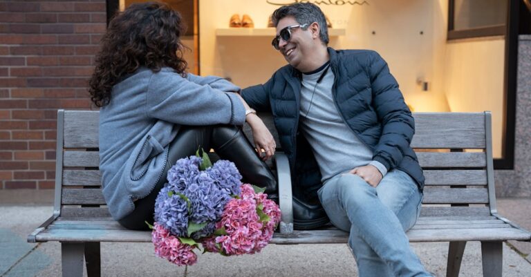 découvrez le pouvoir du conversational commerce : une approche innovante qui combine la messagerie et le commerce en ligne pour offrir une expérience d'achat personnalisée et interactive. transformez vos interactions avec les clients grâce à des conversations engageantes qui stimulent les ventes et renforcent la fidélité.