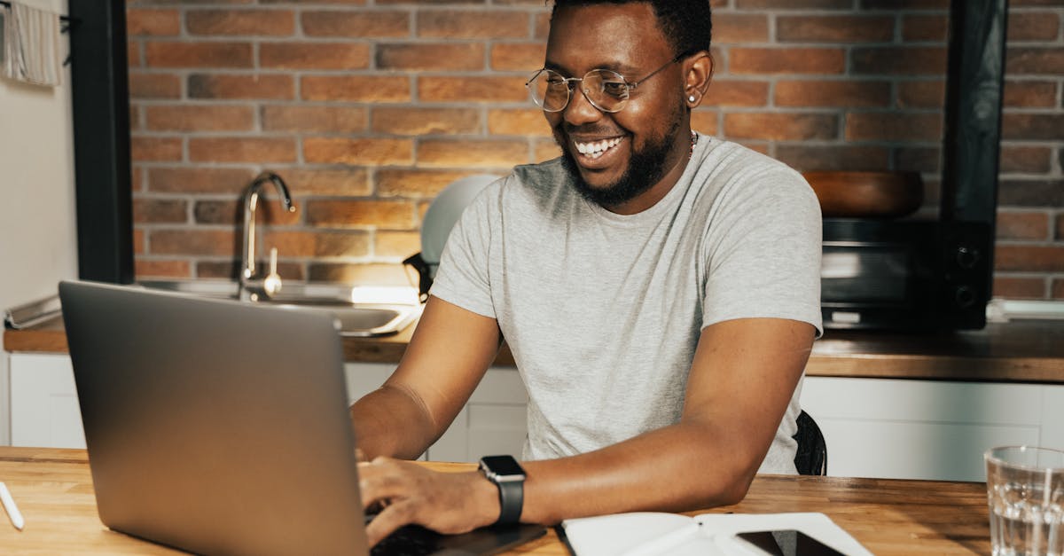 découvrez notre programme de mba en marketing, conçu pour vous fournir les compétences stratégiques et créatives nécessaires pour exceller dans le monde dynamique du marketing. apprenez auprès d'experts de l'industrie et développez votre réseau professionnel tout en préparant votre carrière pour les défis du futur.
