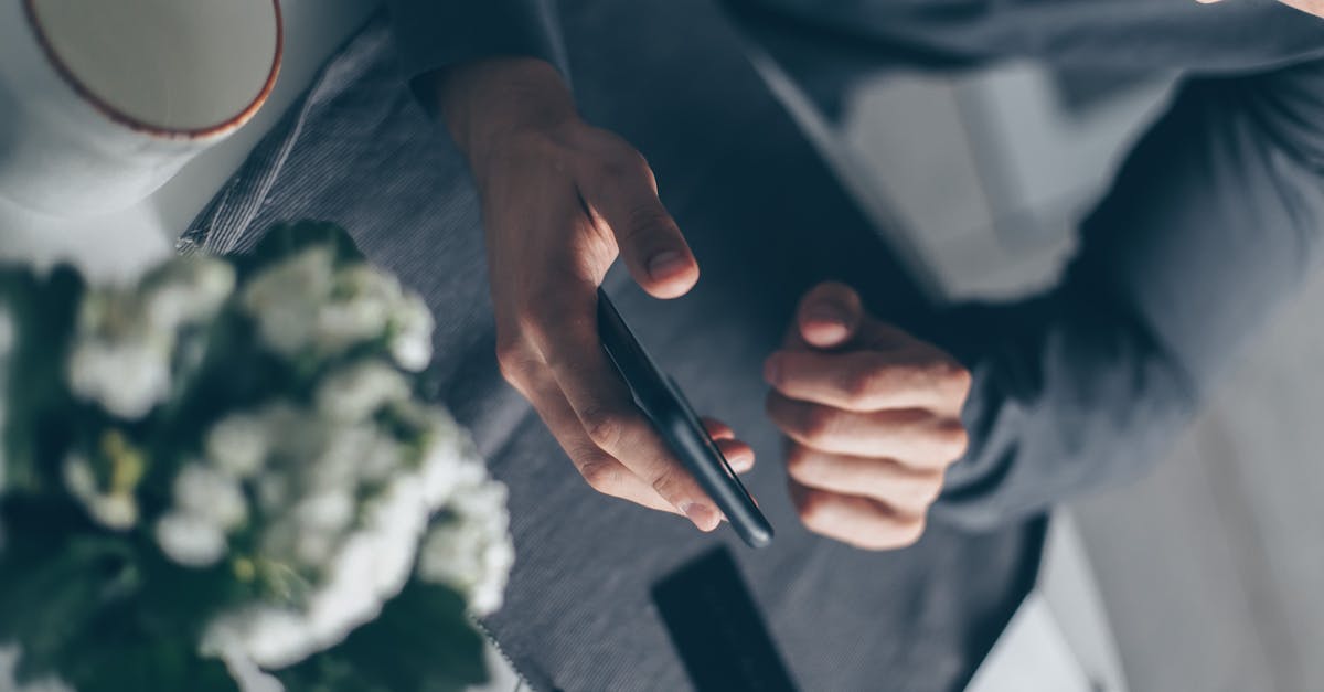 Aprenda a importância das senhas, como criá-las com segurança e as melhores práticas para proteger suas informações pessoais on-line.