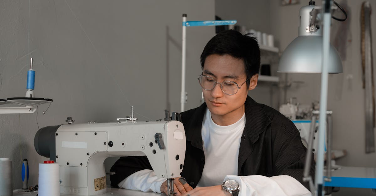 découvrez un aperçu fascinant des professions variées qui façonnent notre monde. explorez les métiers, leurs exigences et les compétences requises pour exceller dans chaque domaine. que vous soyez en quête d'inspiration ou à la recherche d'une reconversion, trouvez la profession qui vous correspond.