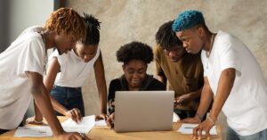 plongée immersive dans l&rsquo;univers de l&rsquo;entrepreneuriat étudiant au PeeLaB de Nancy