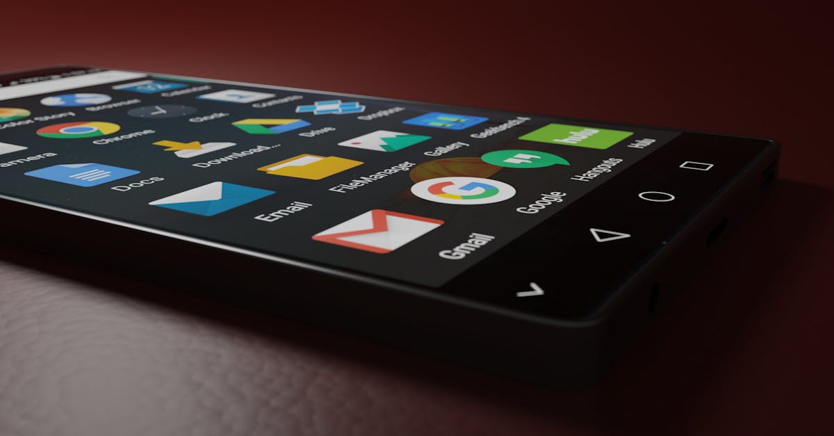 El dominio de Google en el sector tiene repercusiones significativas en la diversidad informativa. Los medios independientes o locales a menudo se encuentran en dificultades frente a un gigante que controla todos los mecanismos de la publicidad en línea. Los descuentos para pequeñas organizaciones, la reducción de su visibilidad y la eliminación de opciones locales están agravando la crisis. Algunos editores, como L'Équipe y RMC, exigen decenas de millones de euros para compensar la pérdida de ingresos. Tabla resumen de impactos: