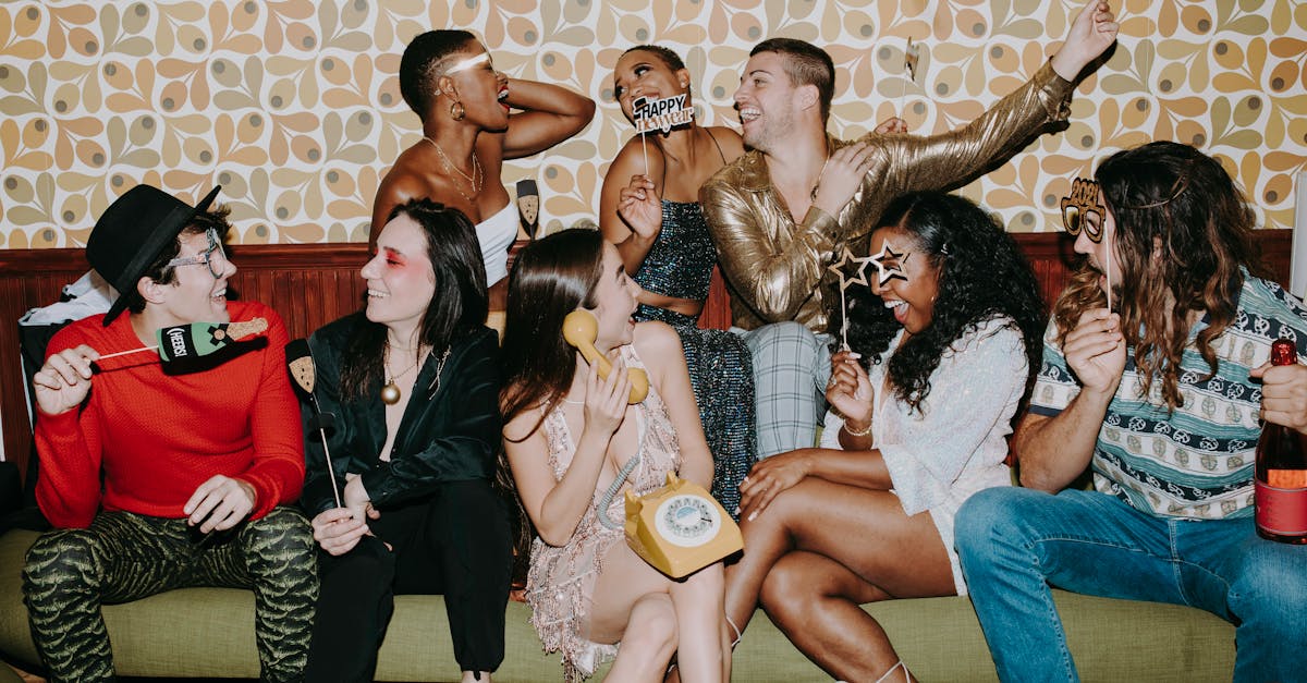 您可以使用多种设置来保持或提高内容的可见性。第一步是启用隐私模式来限制帖子的访问权限。根据您的个人资料,您还可以选择隐藏某些故事或通过高级设置禁用自动索引。