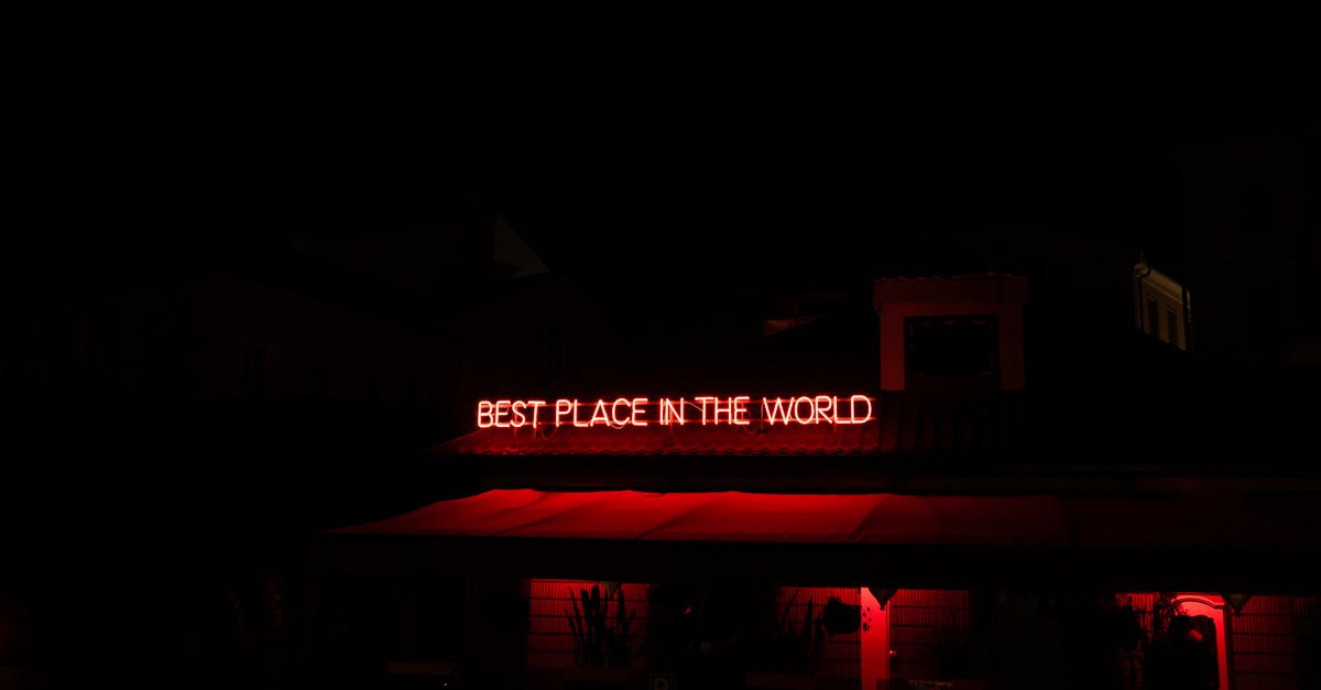 Повышенное взаимодействие: разговор привлекает внимание лучше, чем статичный баннер.