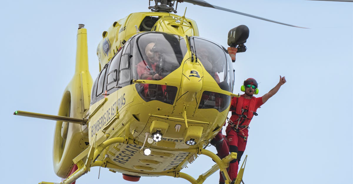 अपने प्रतिस्पर्धियों के विरुद्ध Microsoft की रणनीतिक स्थिति