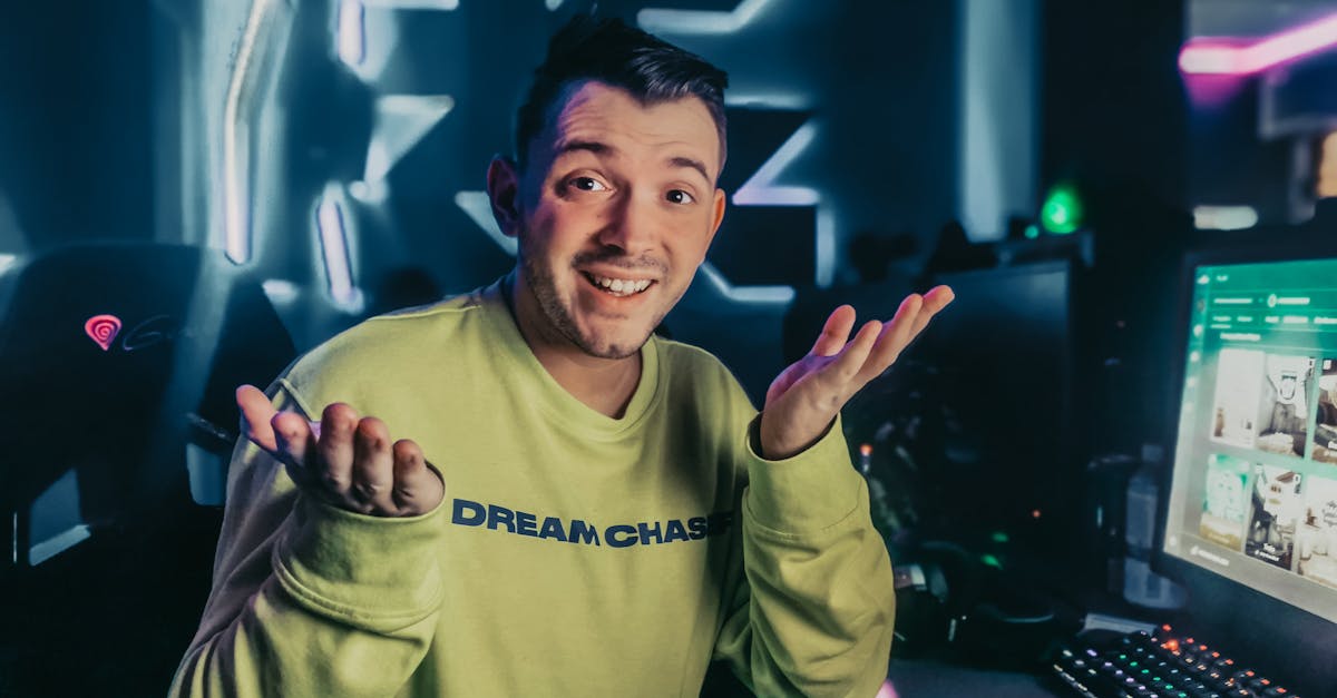 🎥 Integra videos de YouTube relacionados con tus temas y usa sus títulos para aumentar la visibilidad.