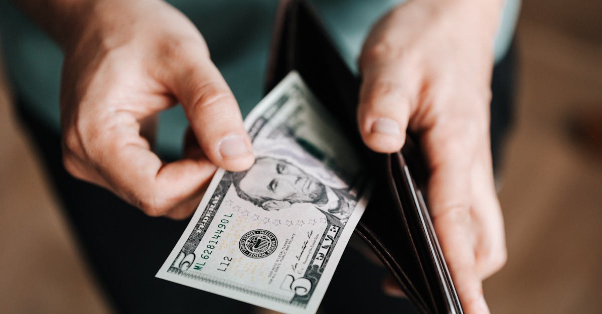 découvrez notre guide complet sur les échelles salariales, qui vous aidera à comprendre les différents niveaux de rémunération dans votre secteur. explorez les tendances, les critères de détermination des salaires et comment optimiser vos négociations salariales.