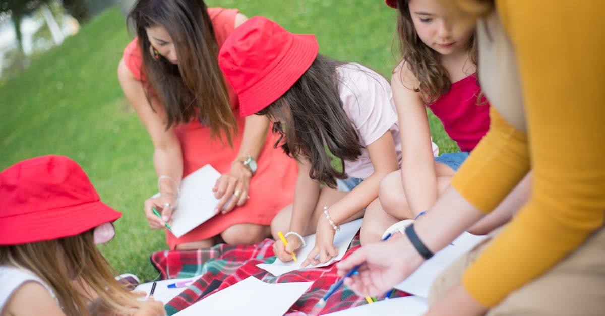 为了更好地运用这种方法,不妨拓展信息来源,质疑每一个新趋势,并尝试新的方法。掌握这些白皮书中的内容可以为企业带来决定性的优势,尤其是在游戏化兴起或营销活动日益自动化的背景下。展望2026年,我们能否选择、调整和整合这些资源,形成一个连贯且不断发展的战略,同时始终专注于用户体验和价值创造,也取决于我们的能力。关键在于将这些洞见转化为具体行动,不仅要了解未来,更要掌控未来,才能在2026年及以后取得成功。
