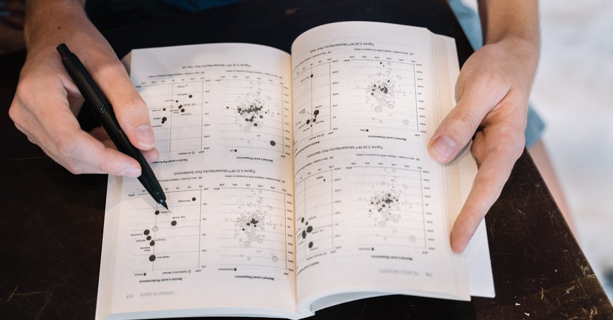 with its extensive capabilities, able to structure, prioritize, and link billions of data points in real time. Why is this strategy so important? Because it not only optimizes the accuracy of responses but also offers a completely redesigned user experience, where information is no longer just a passive flow but a dynamic network of interconnections.