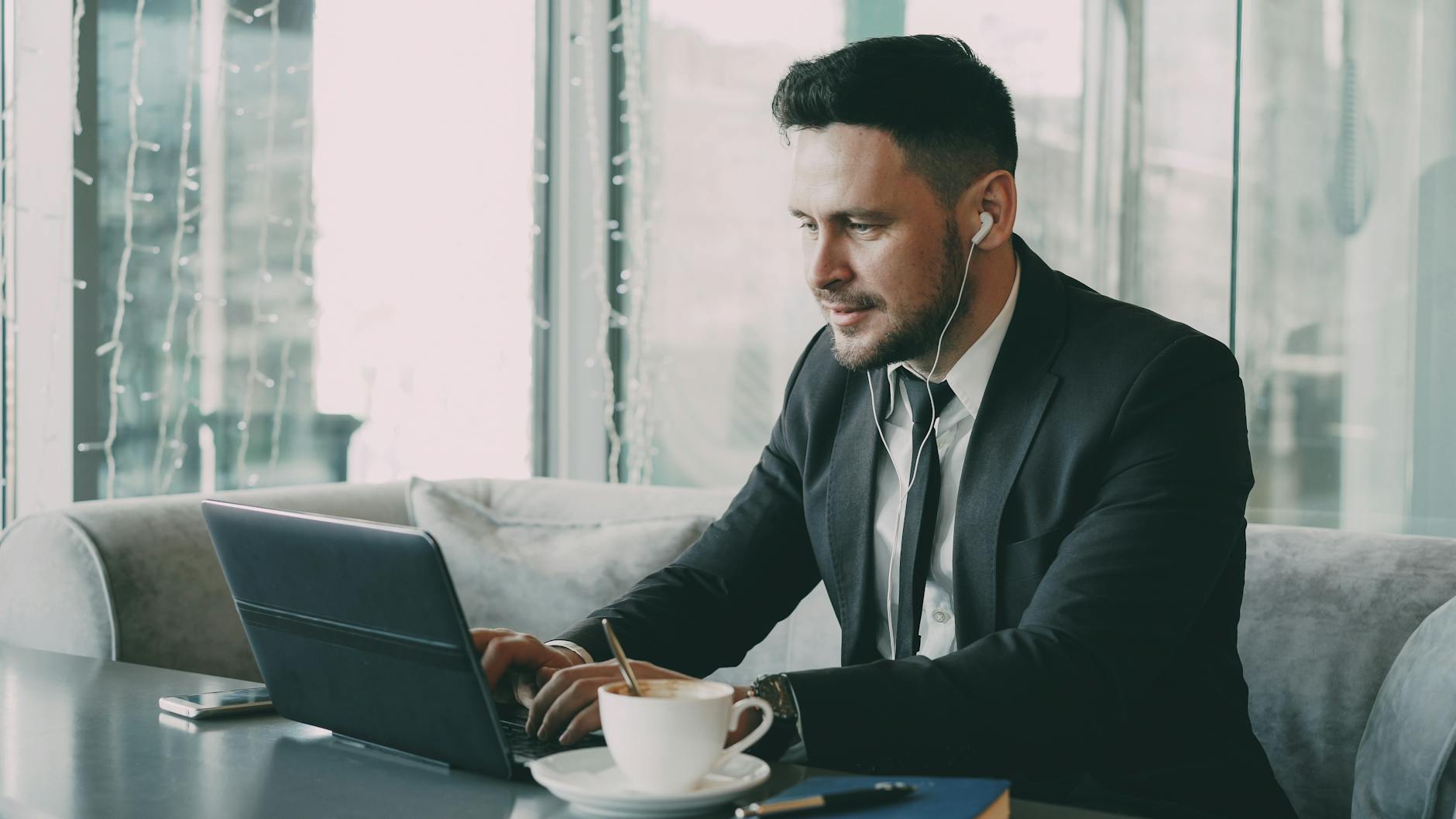 Consultant Freelance : Guide Complet 2025 pour Choisir et Collaborer