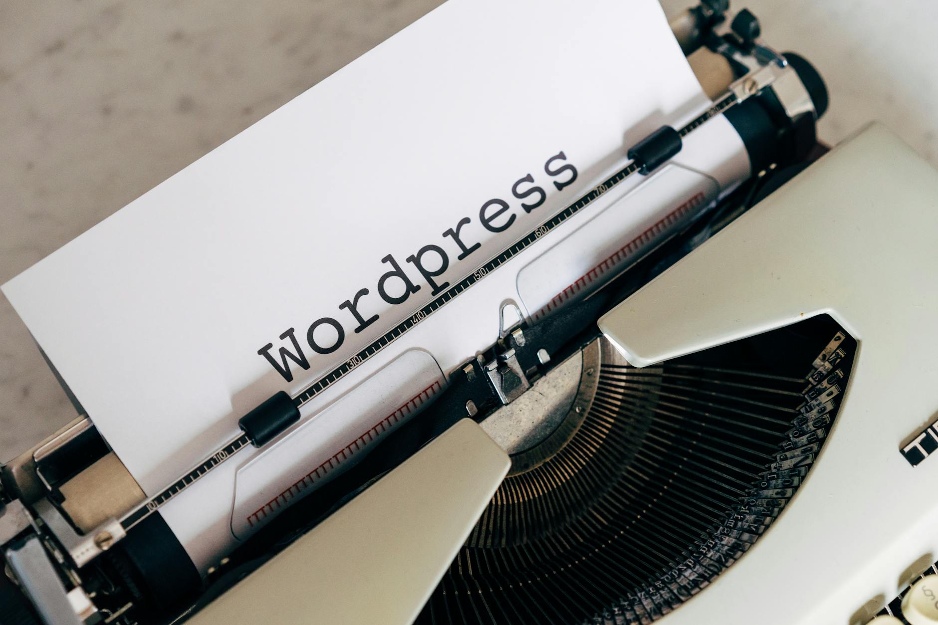 Consultant SEO WordPress : Guide complet 2025 pour recruter le bon expert