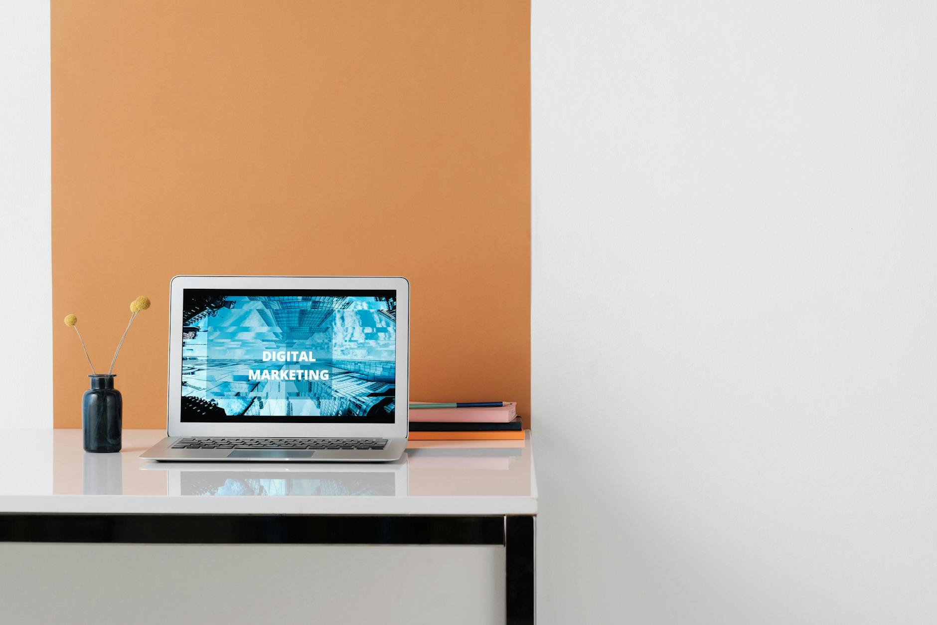 Consultant Marketing Digital Freelance : Guide Complet 2025